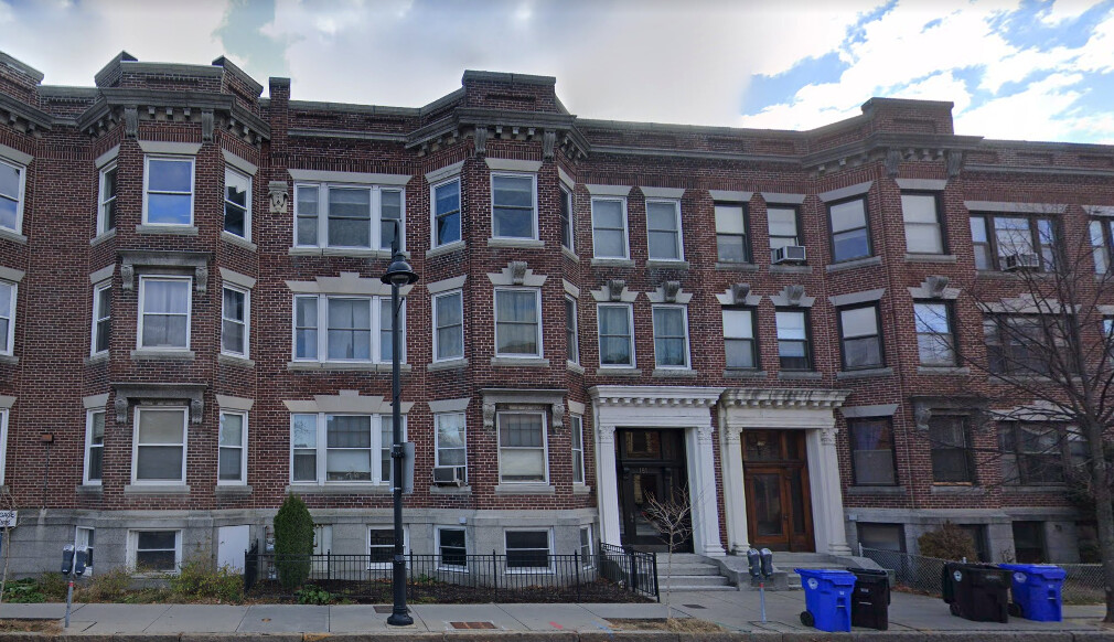 181 Harvard St, Coolidge Corner