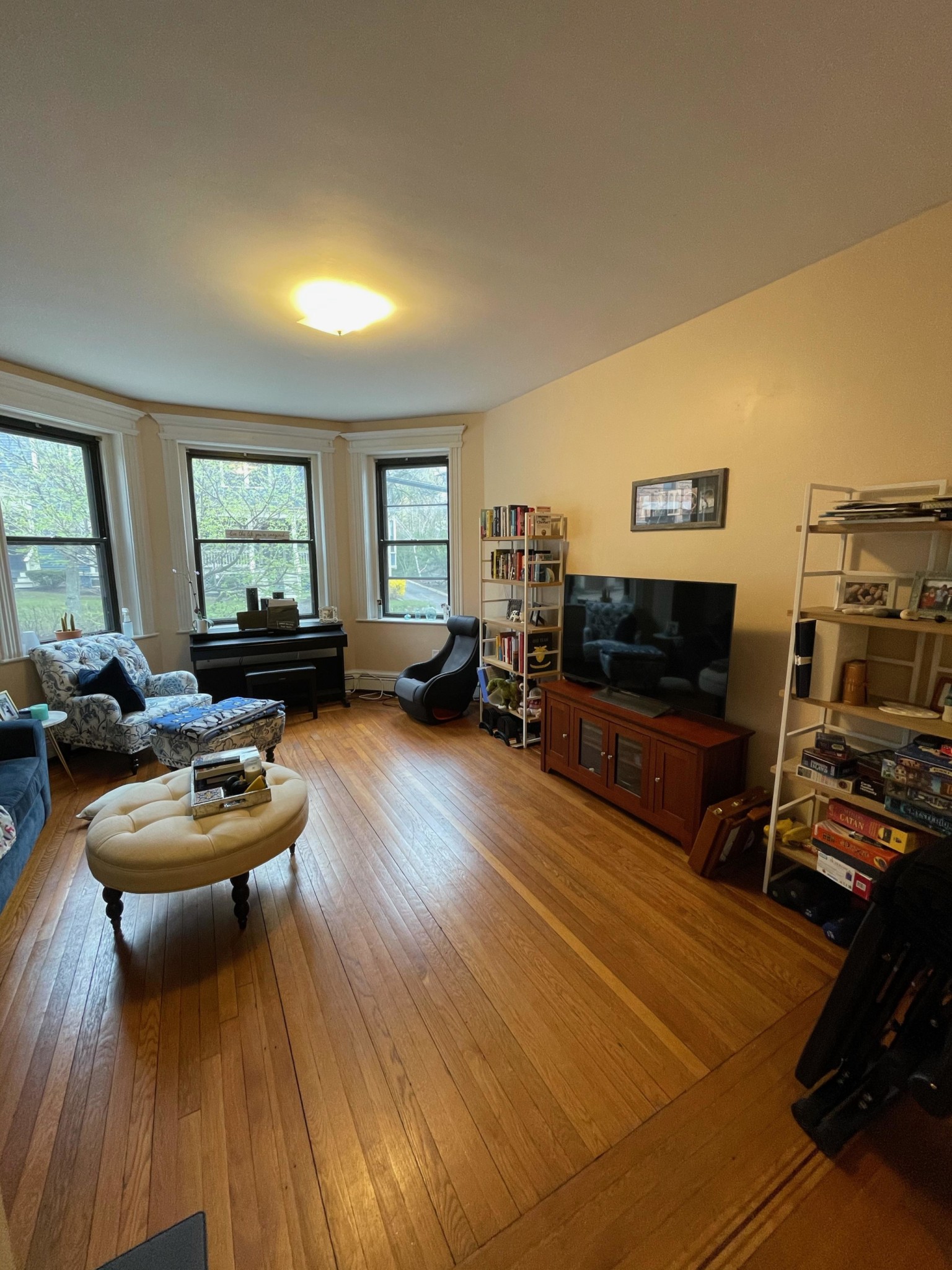 11 Stearns Rd, Coolidge Corner