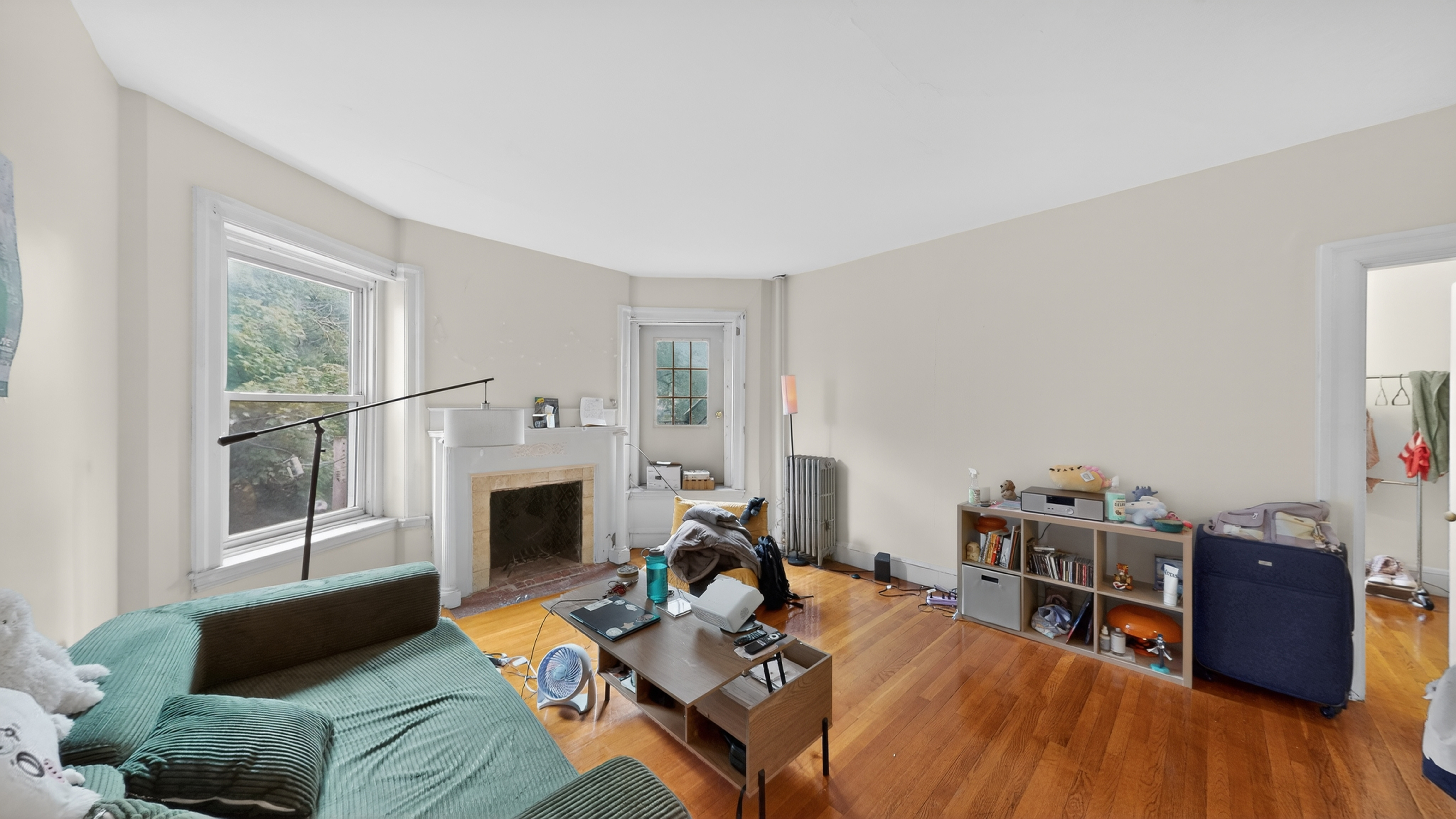 Photos of apartment on Beacon St.,Brookline MA 02446
