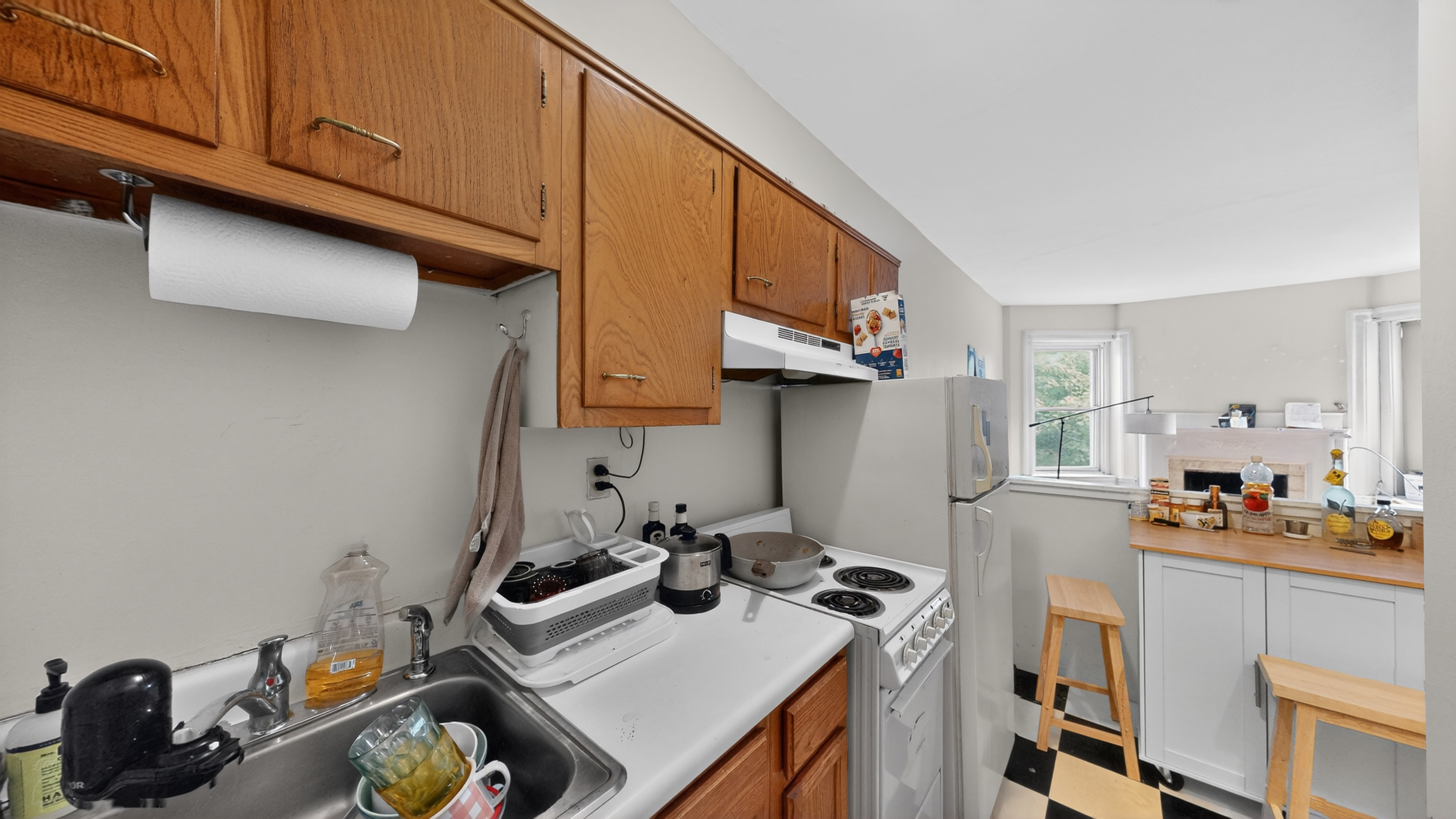 Photos of apartment on Beacon St.,Brookline MA 02446