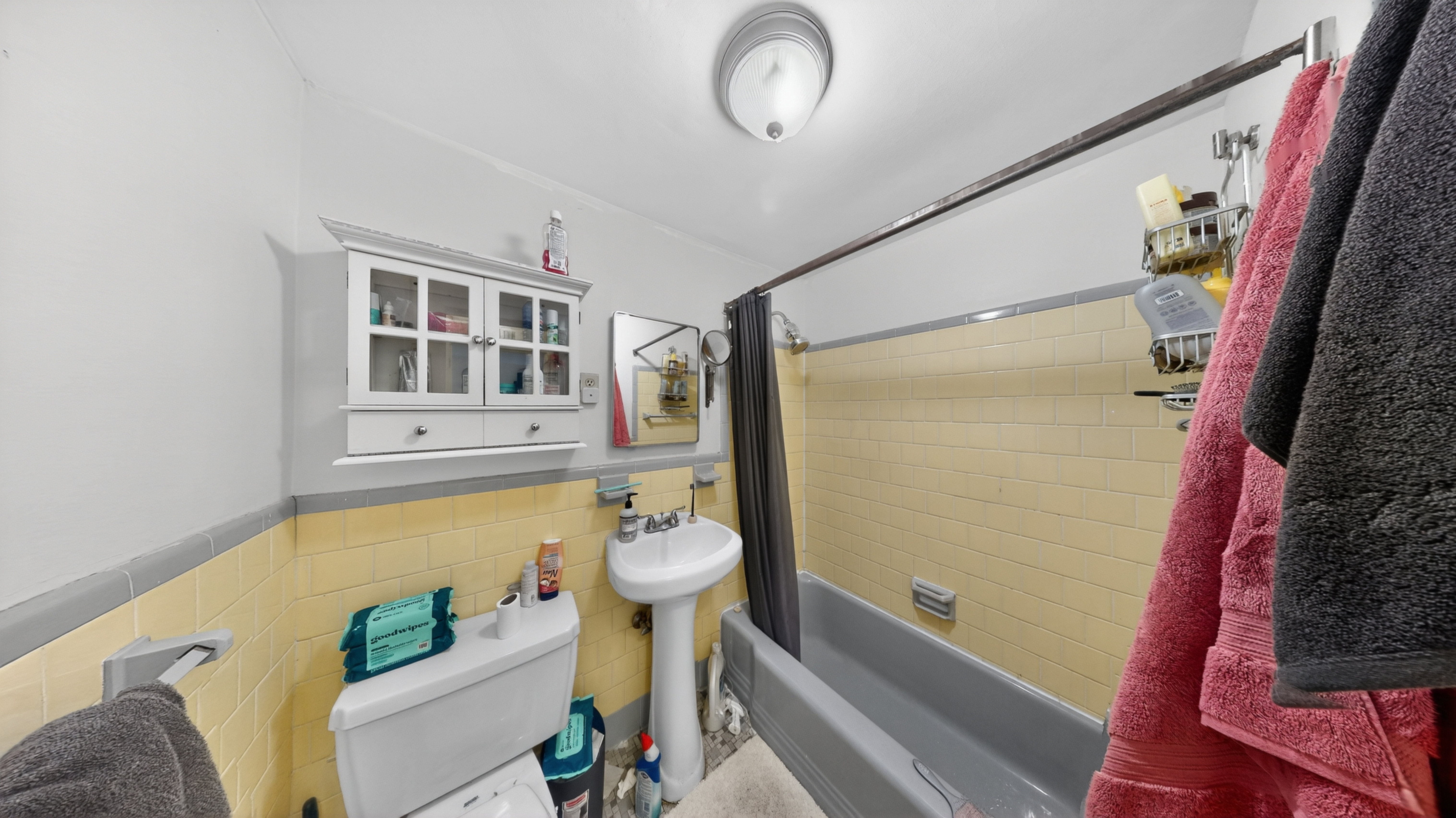 Photos of apartment on Beacon St.,Brookline MA 02446