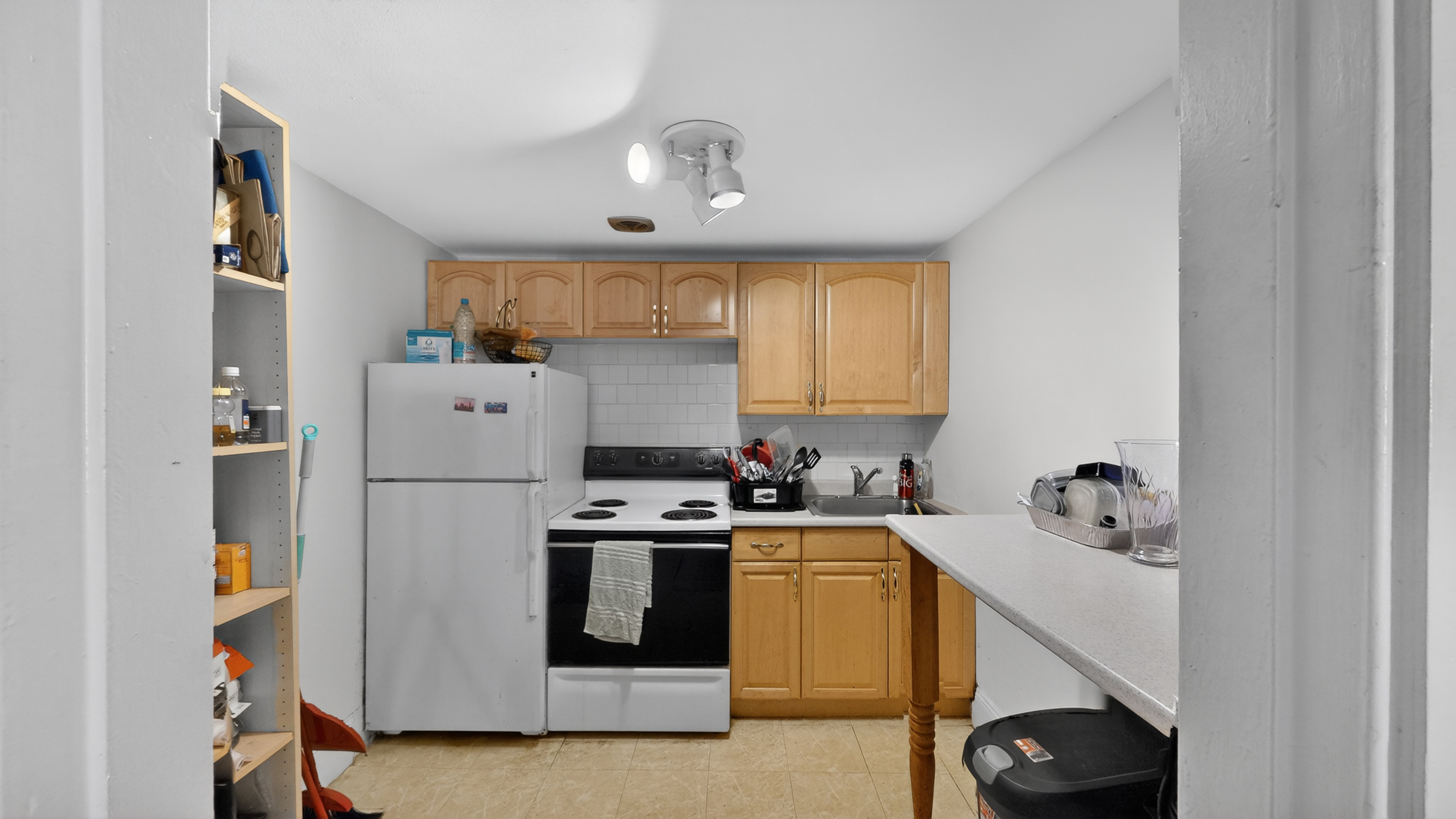 Photos of apartment on Beacon St.,Brookline MA 02446