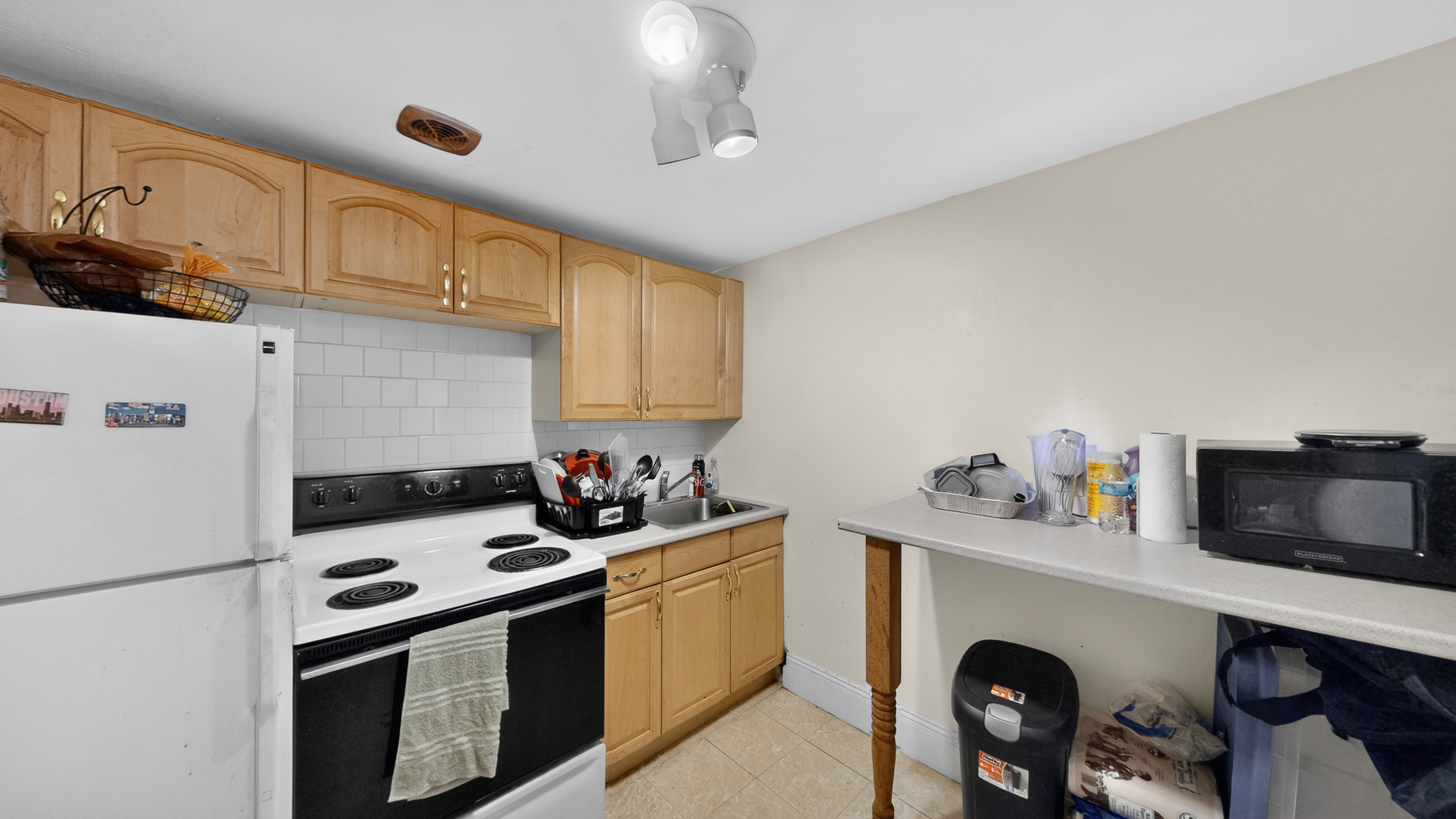 Photos of apartment on Beacon St.,Brookline MA 02446