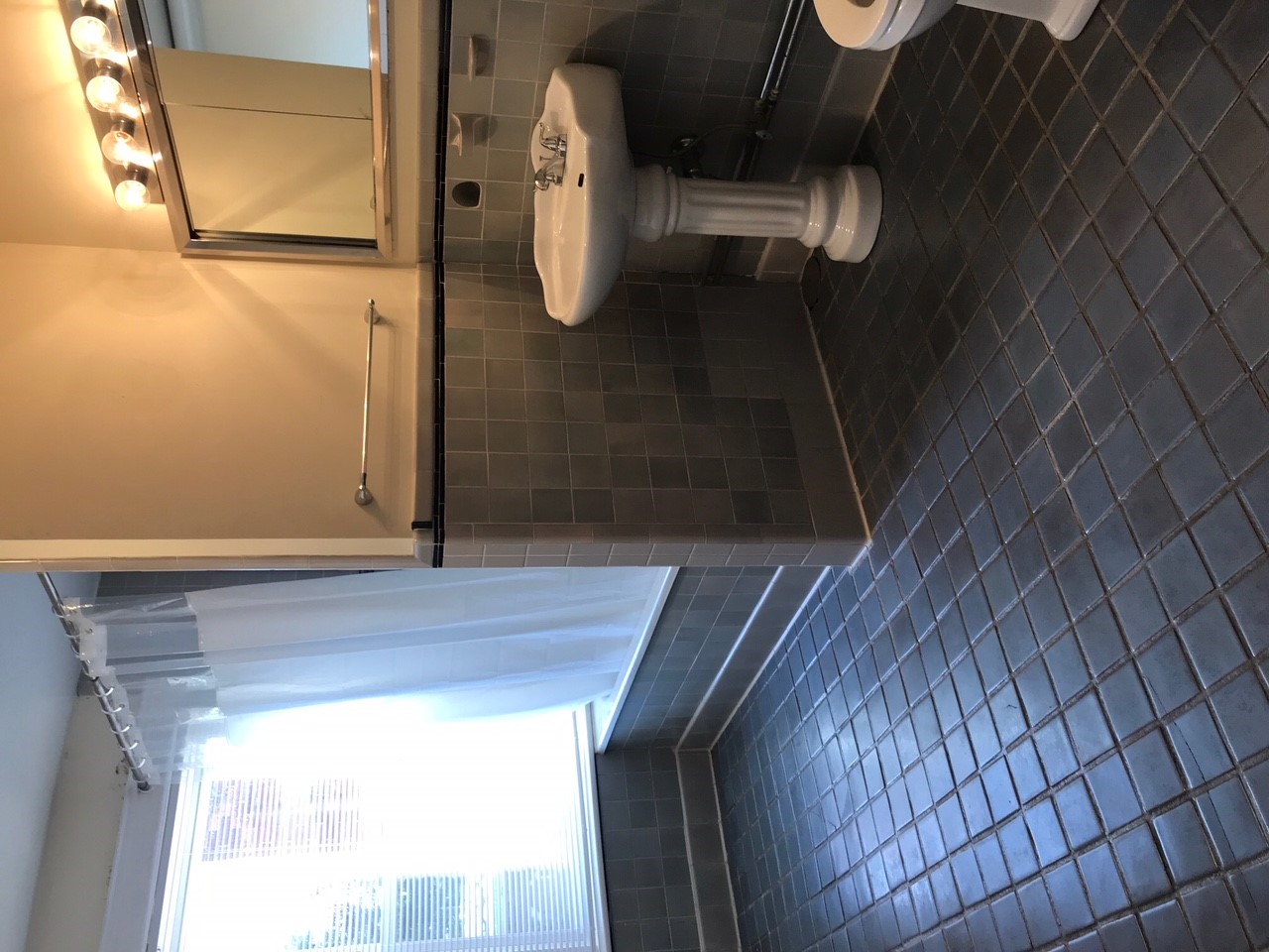 1714 Beacon St, Washington Square