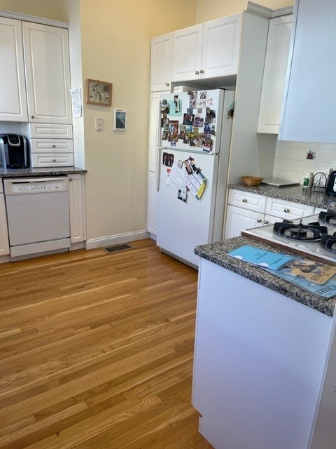 76 Highland Ave, Newtonville