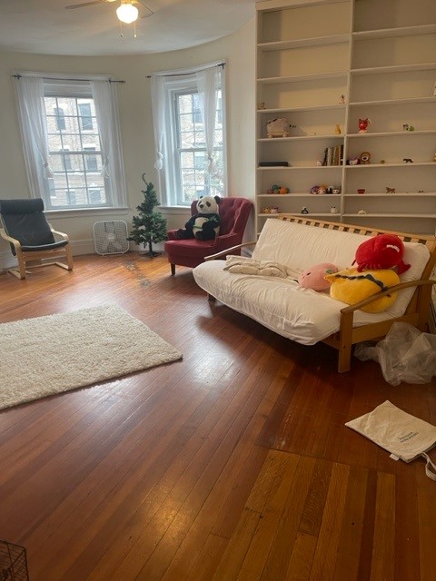 186 Naples Rd, Coolidge Corner