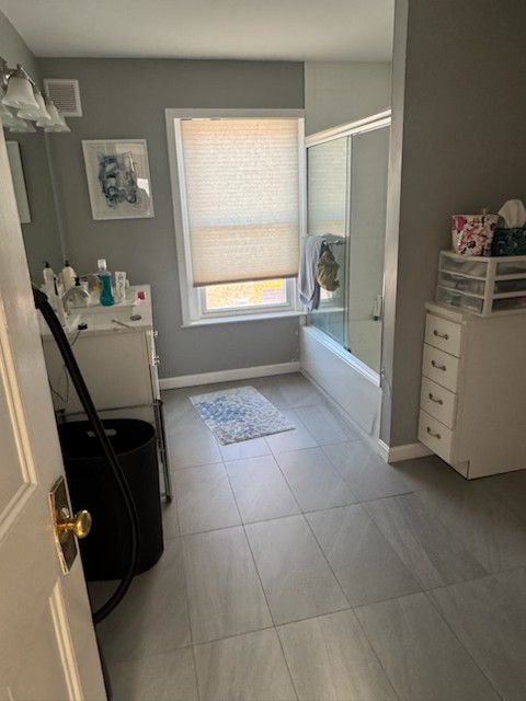 Photos of apartment on Beacon St.,Brookline MA 