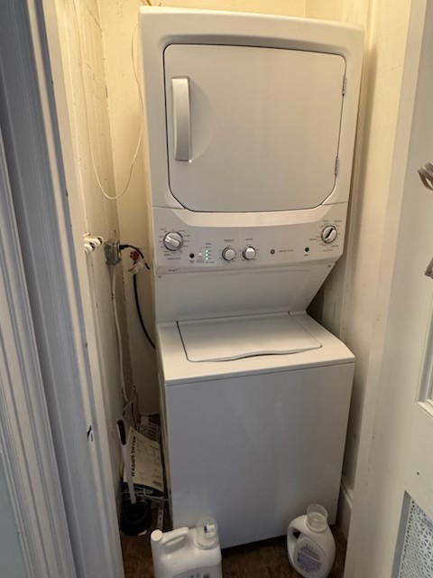 Photos of apartment on Beacon St.,Brookline MA 