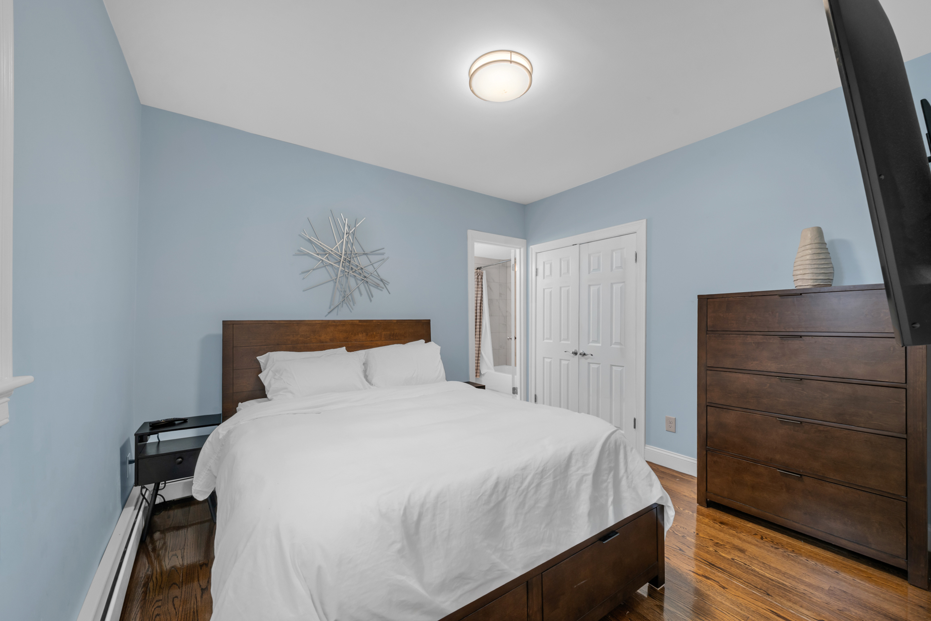 Photos of apartment on Main St.,Quincy MA 02169