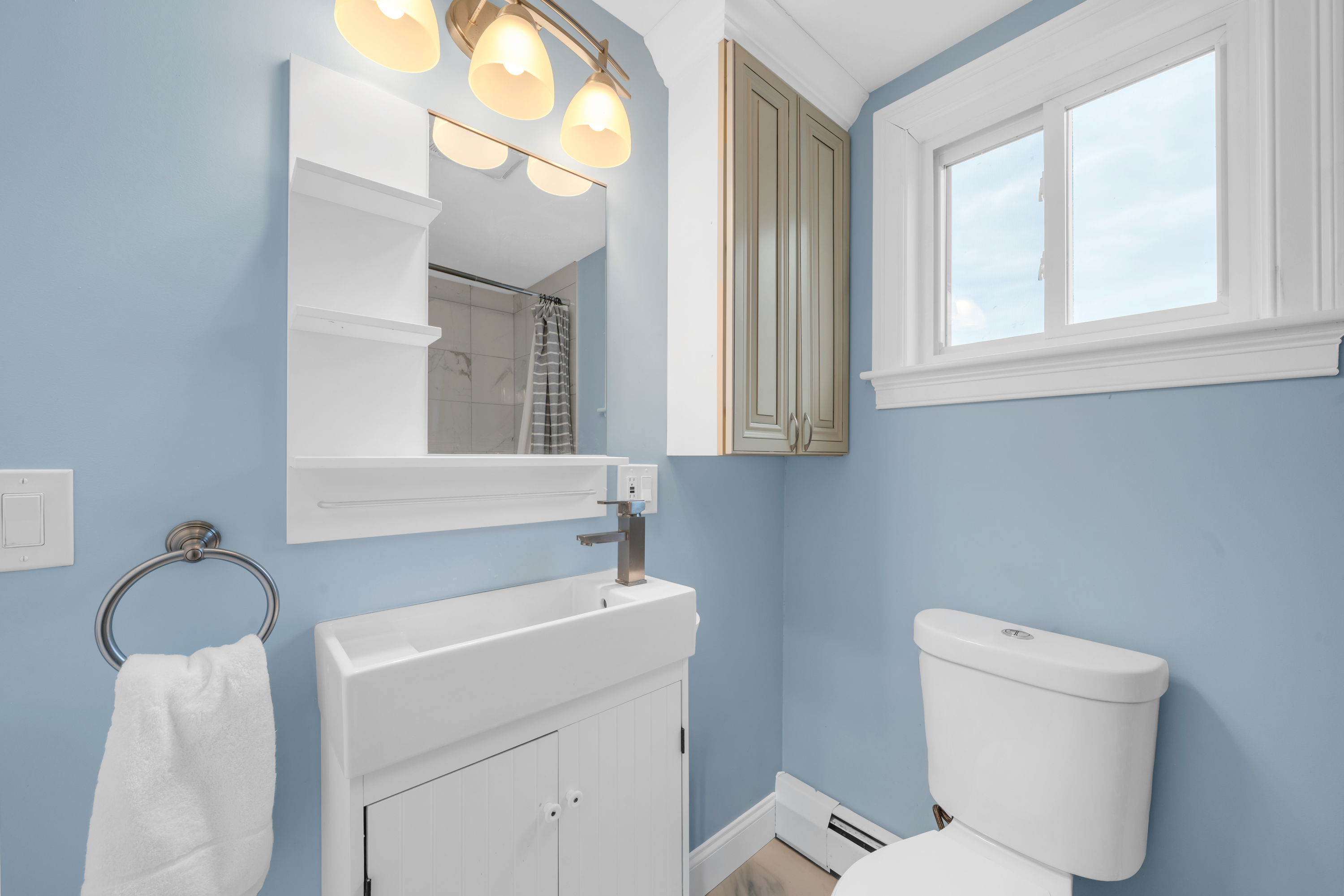 Photos of apartment on Main St.,Quincy MA 02169
