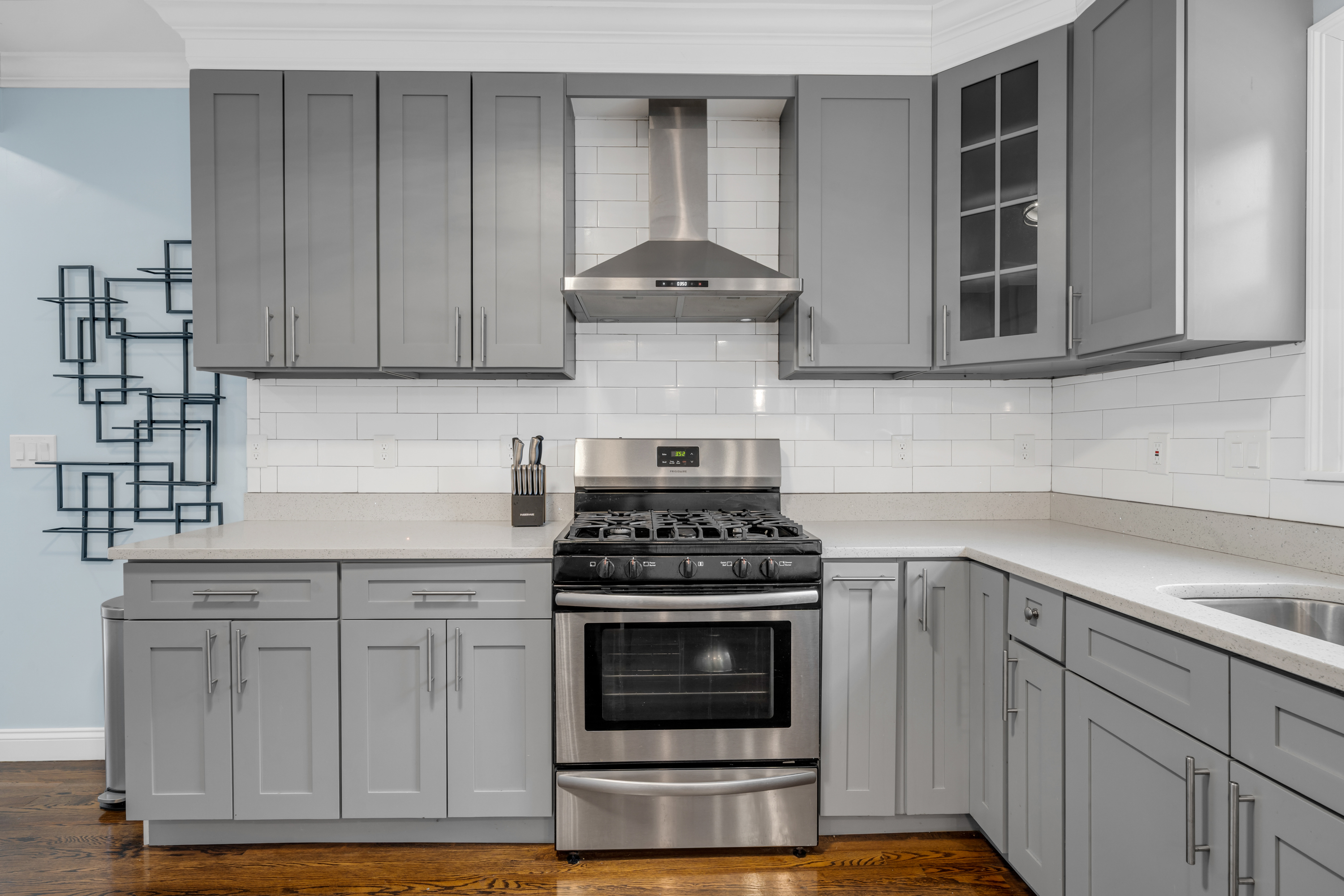 Photos of apartment on Main St.,Quincy MA 02169