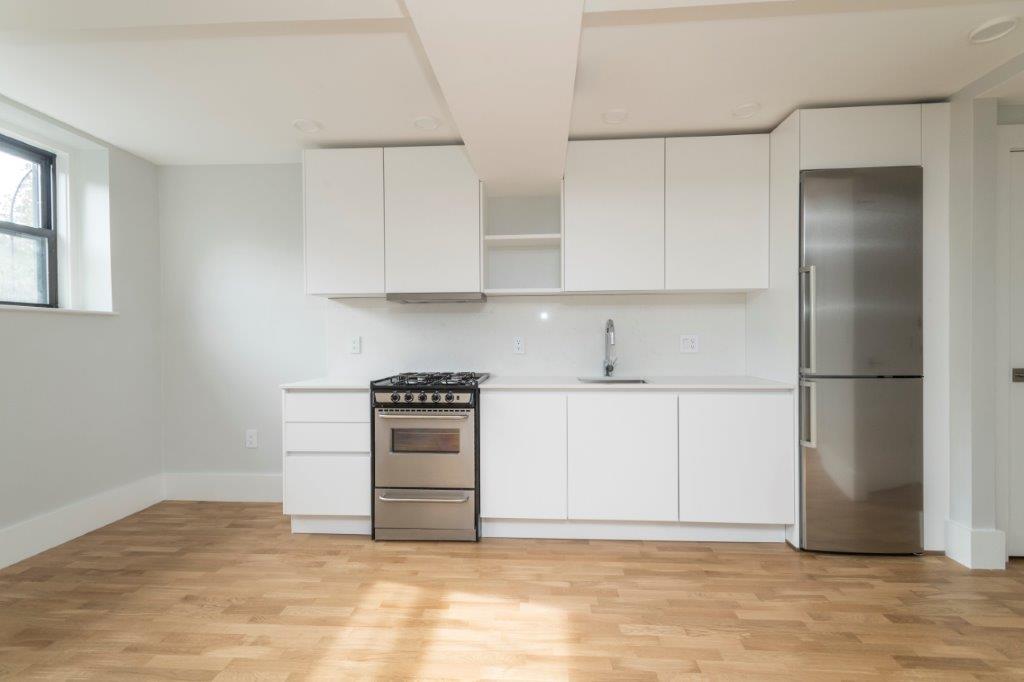 123 Highland Ave, Prospect Hill