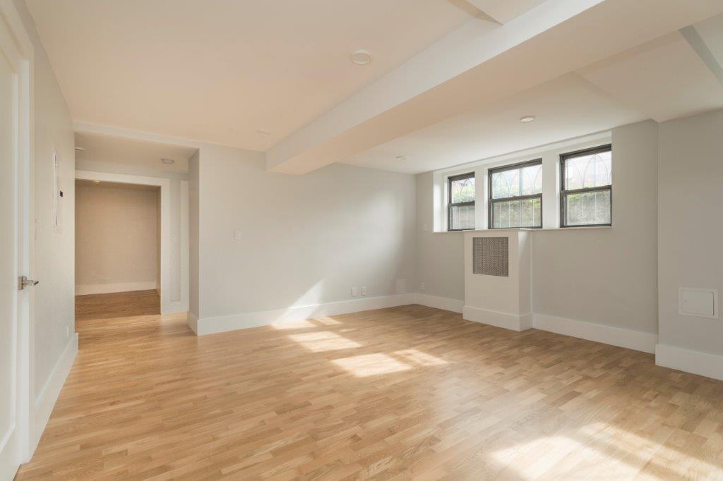 123 Highland Ave, Prospect Hill