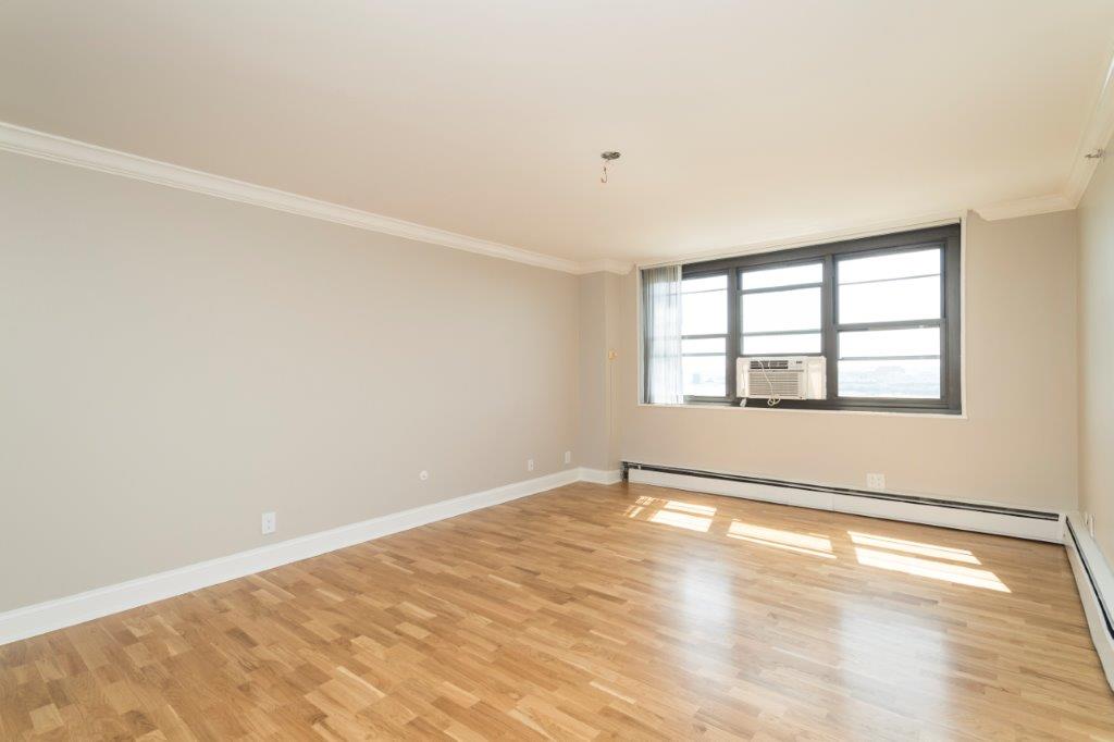 1410 Columbia Rd, South Boston