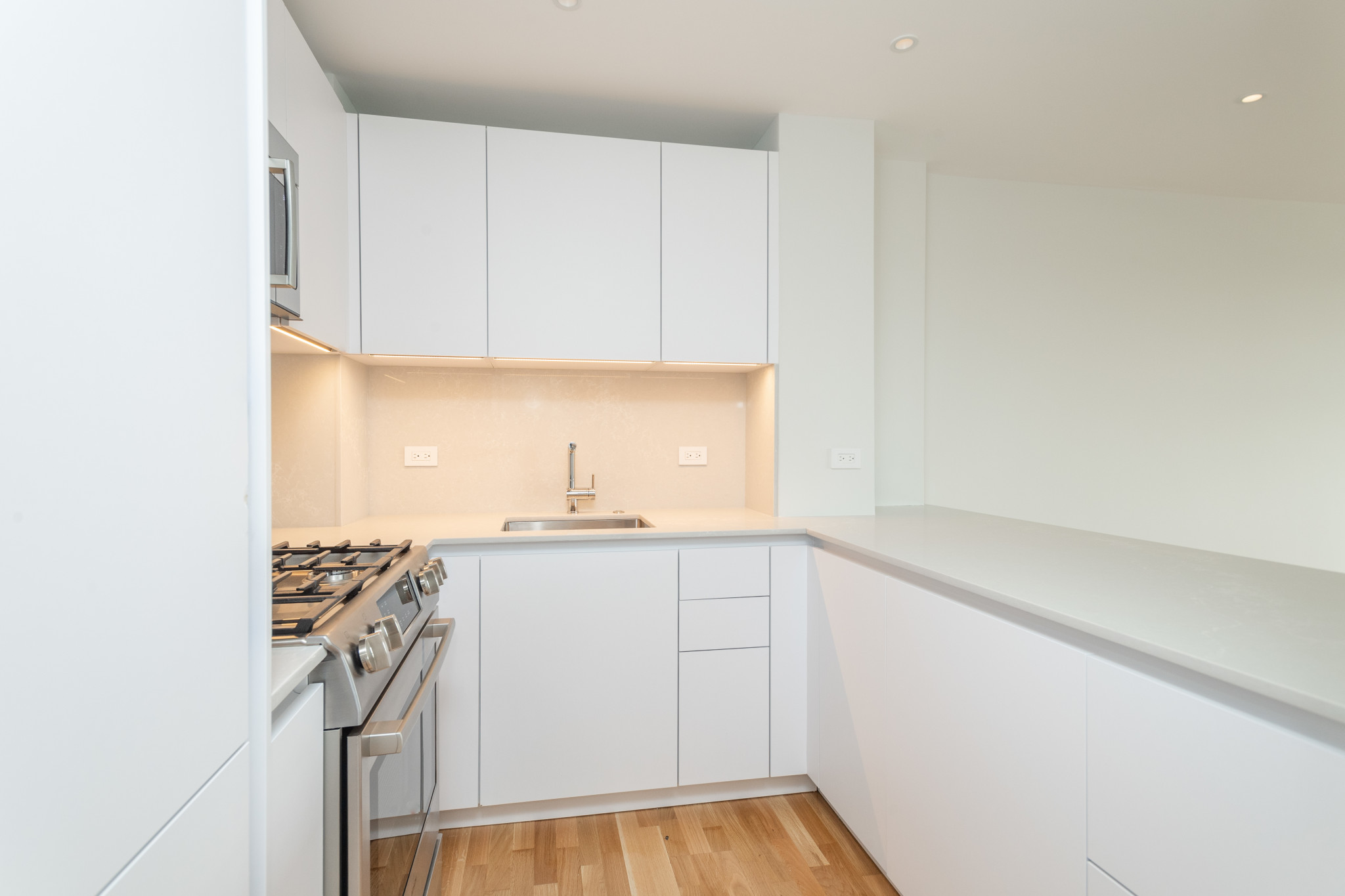 1410 Columbia Rd, South Boston