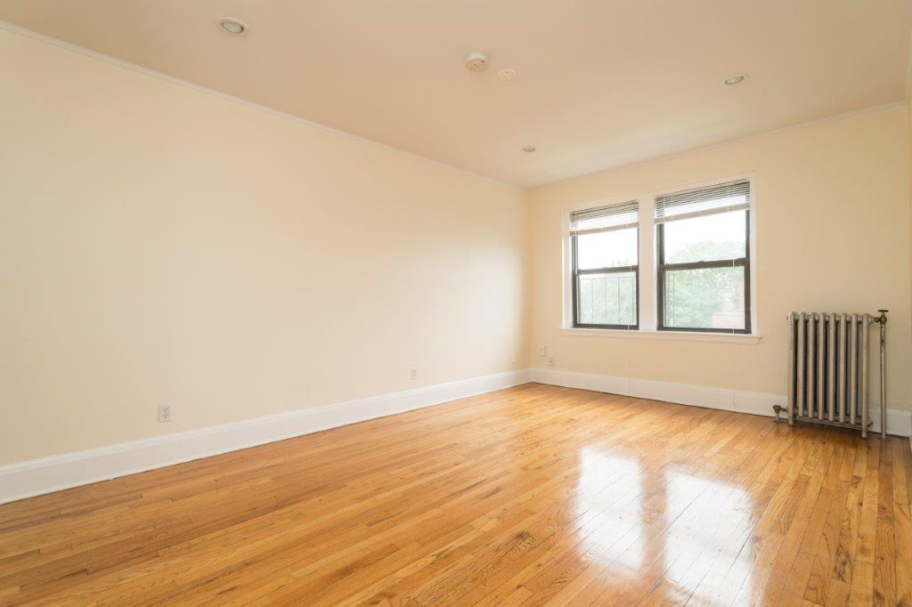 123 Highland Ave, Winter Hill