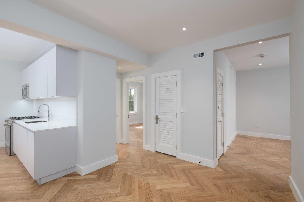 18 A Forest St, Cambridgeport