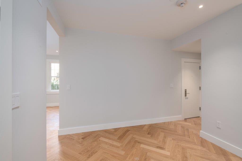 18 A Forest St, Cambridgeport