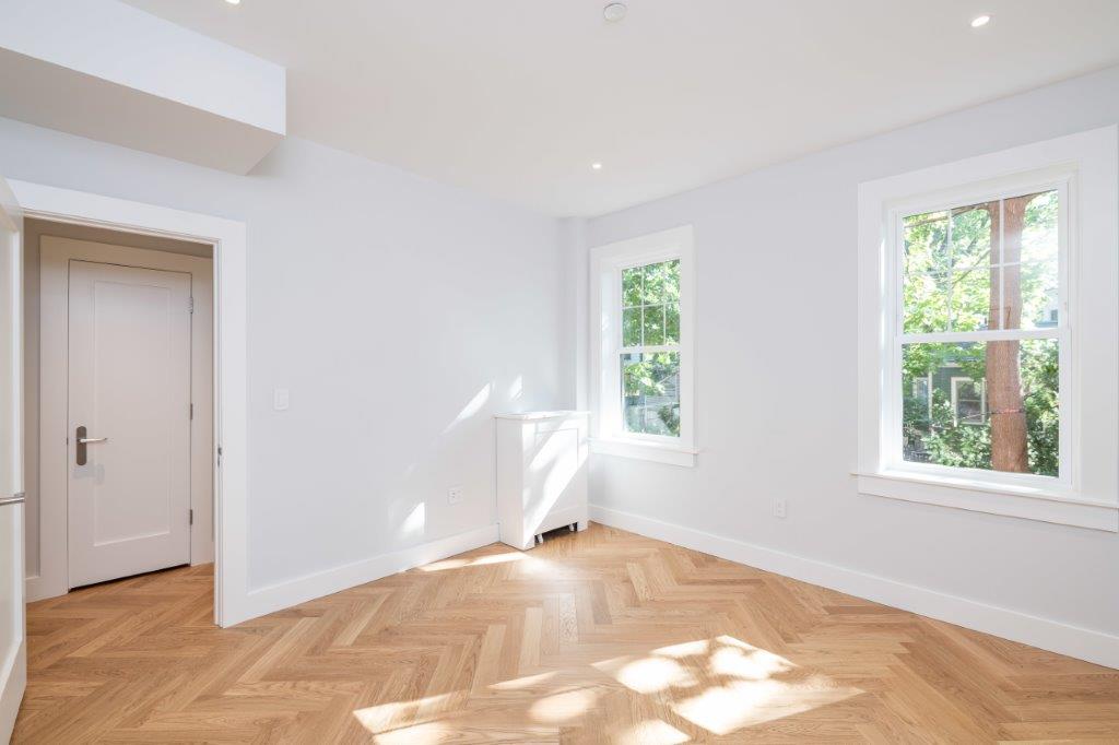 18 A Forest St, Cambridgeport