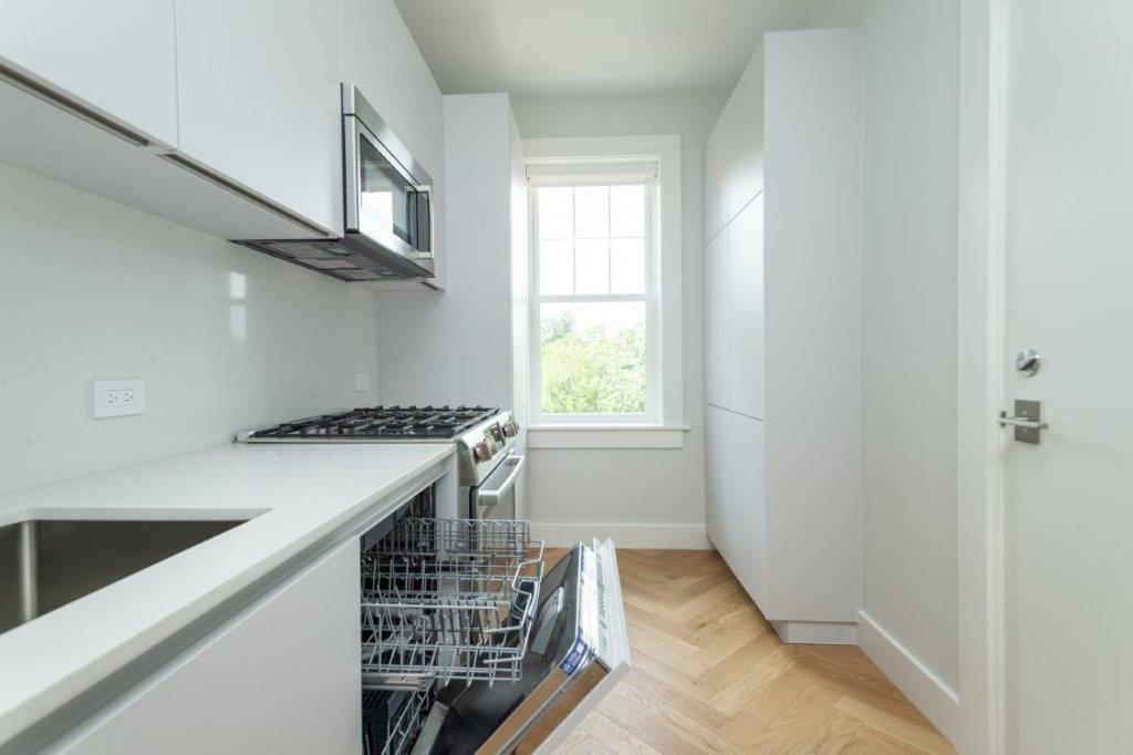 16 Forest St, Porter Square