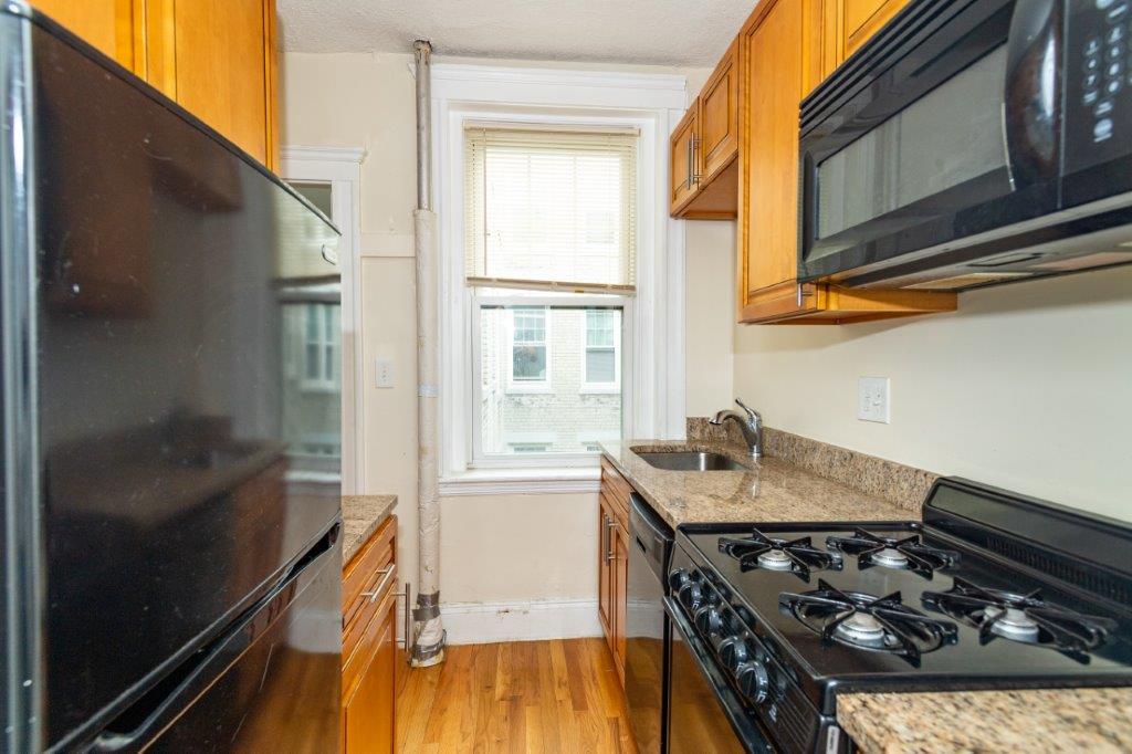 286 Chestnut Hill Ave, Brighton