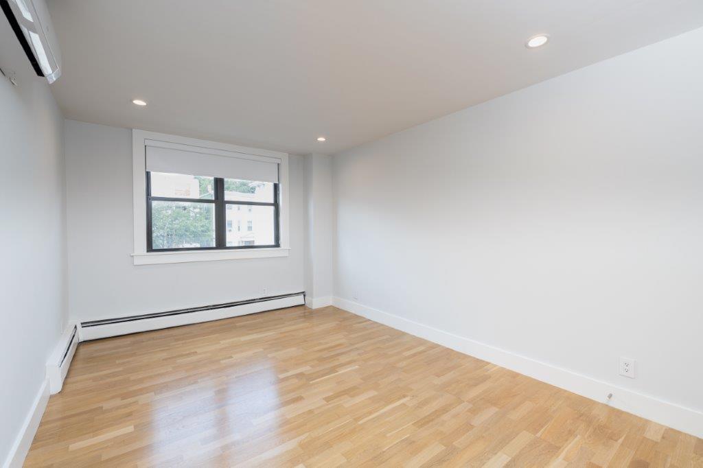 1410 Columbia Rd, South Boston