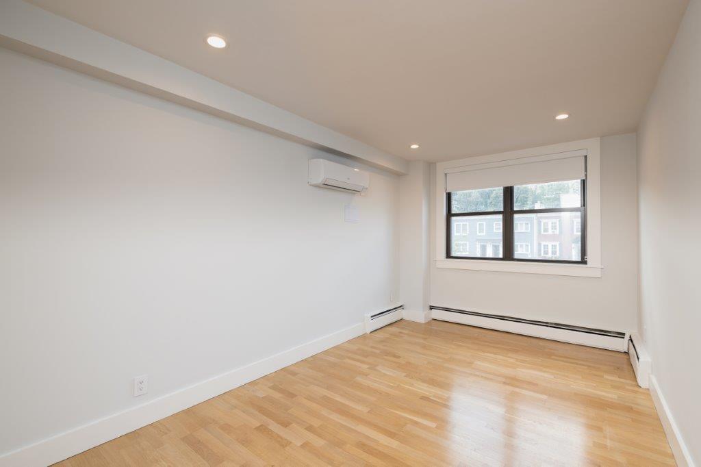 1410 Columbia Rd, South Boston