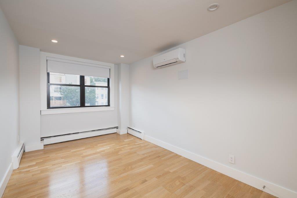 1410 Columbia Rd, South Boston