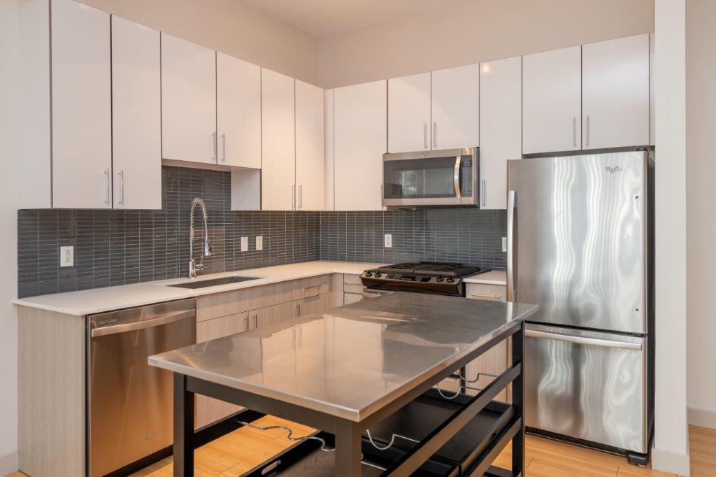 320 D St, South Boston