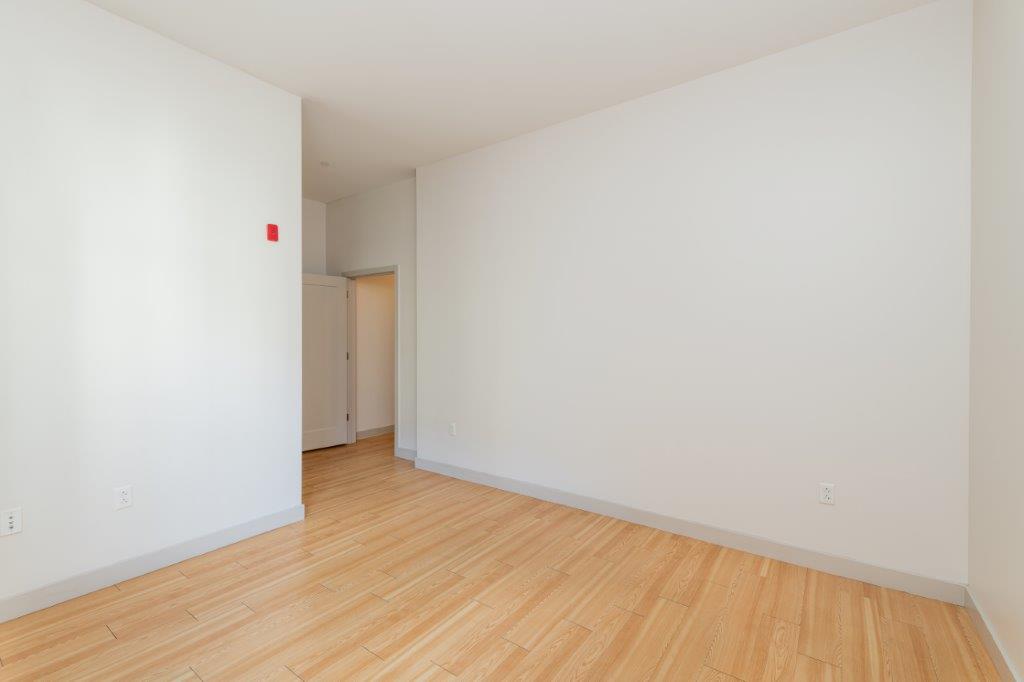 320 D St, South Boston