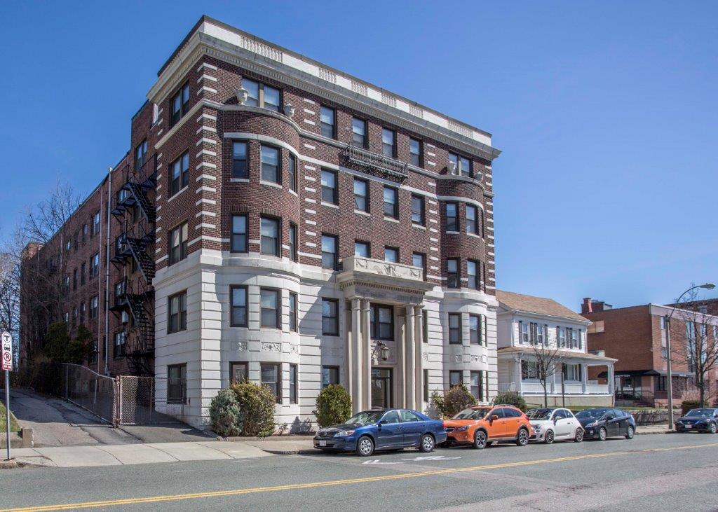 123 Highland Ave, Prospect Hill