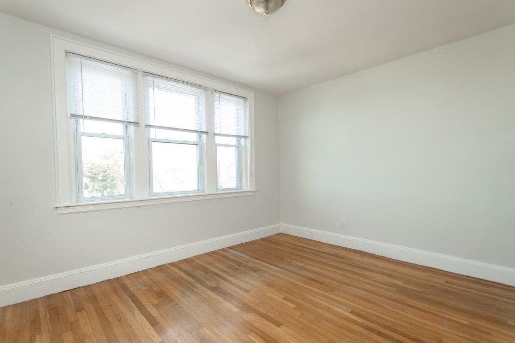 136 Highland Ave, Prospect Hill