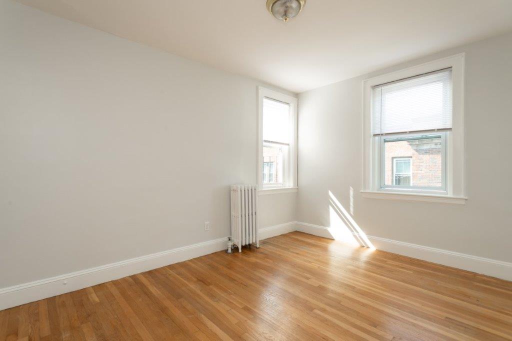 136 Highland Ave, Prospect Hill