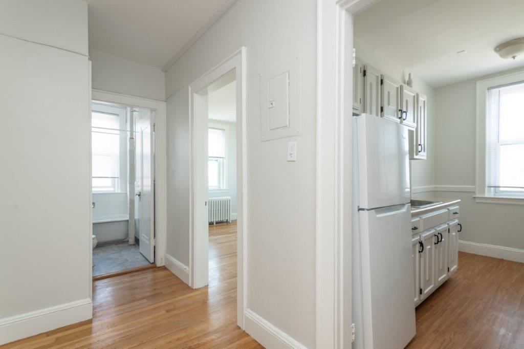 136 Highland Ave, Prospect Hill