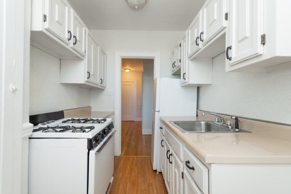 136 Highland Ave, Prospect Hill