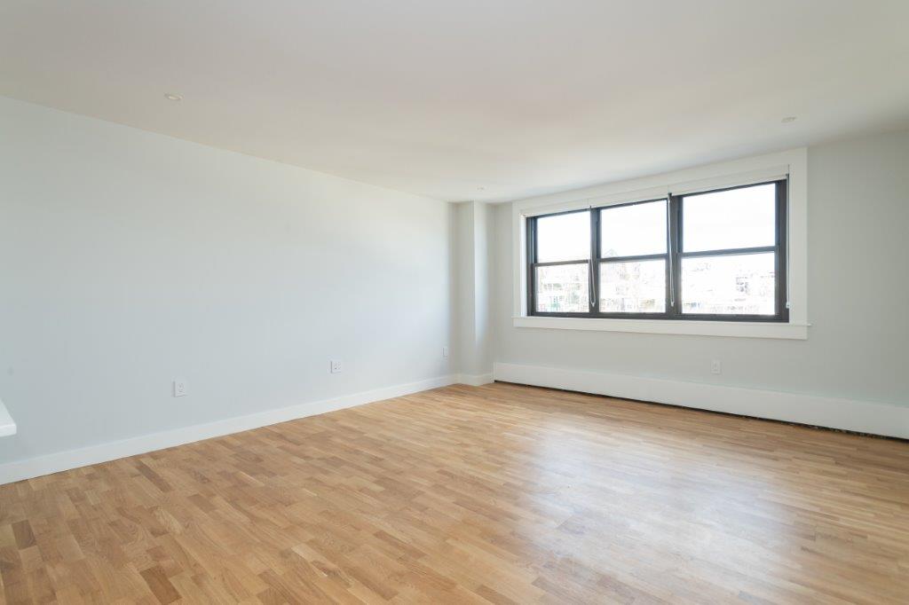 3 Beds, 1.5 Baths apartment in Boston, South Boston for $4,895