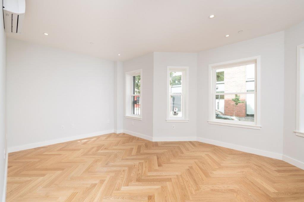 49 Worthington St, Mission Hill