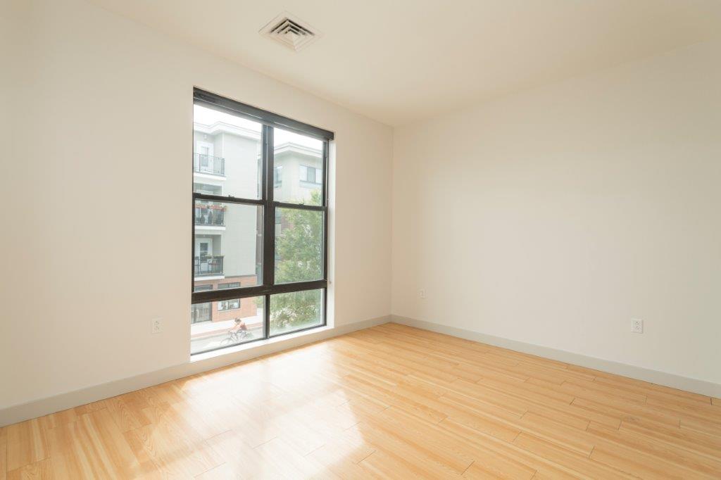 320 D St, South Boston