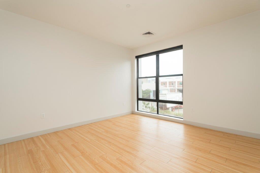 320 D St, South Boston