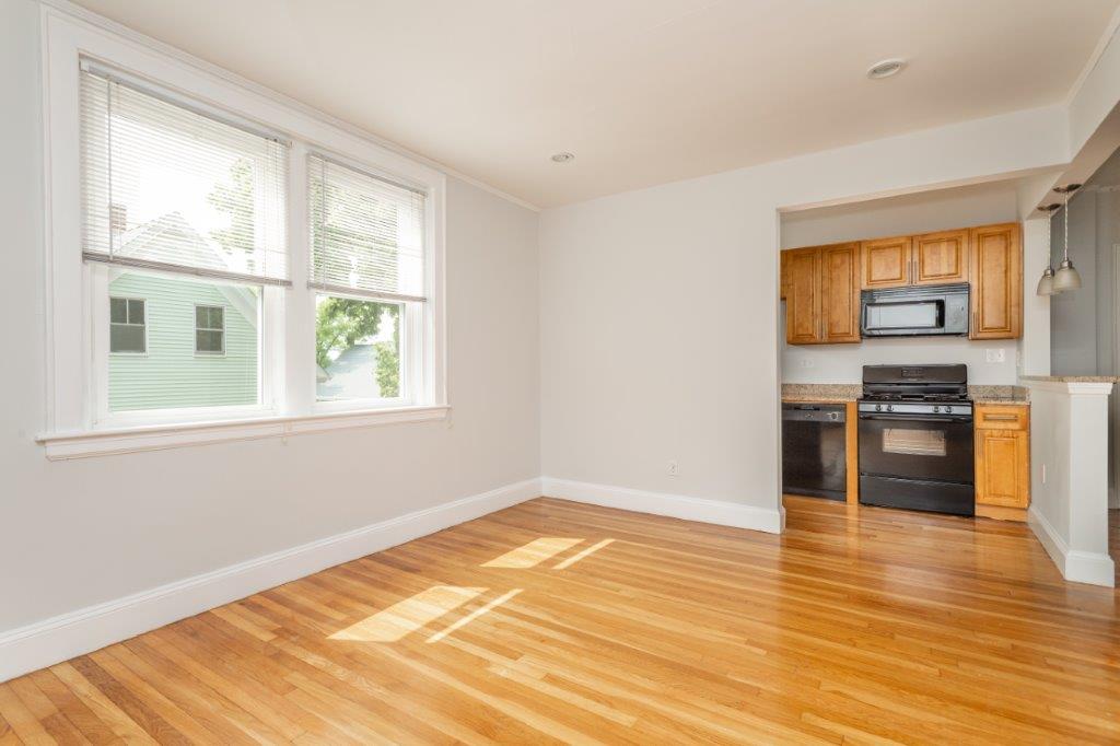 136 Highland Ave, Winter Hill