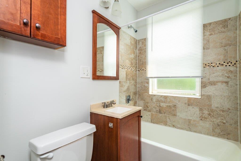 136 Highland Ave, Winter Hill