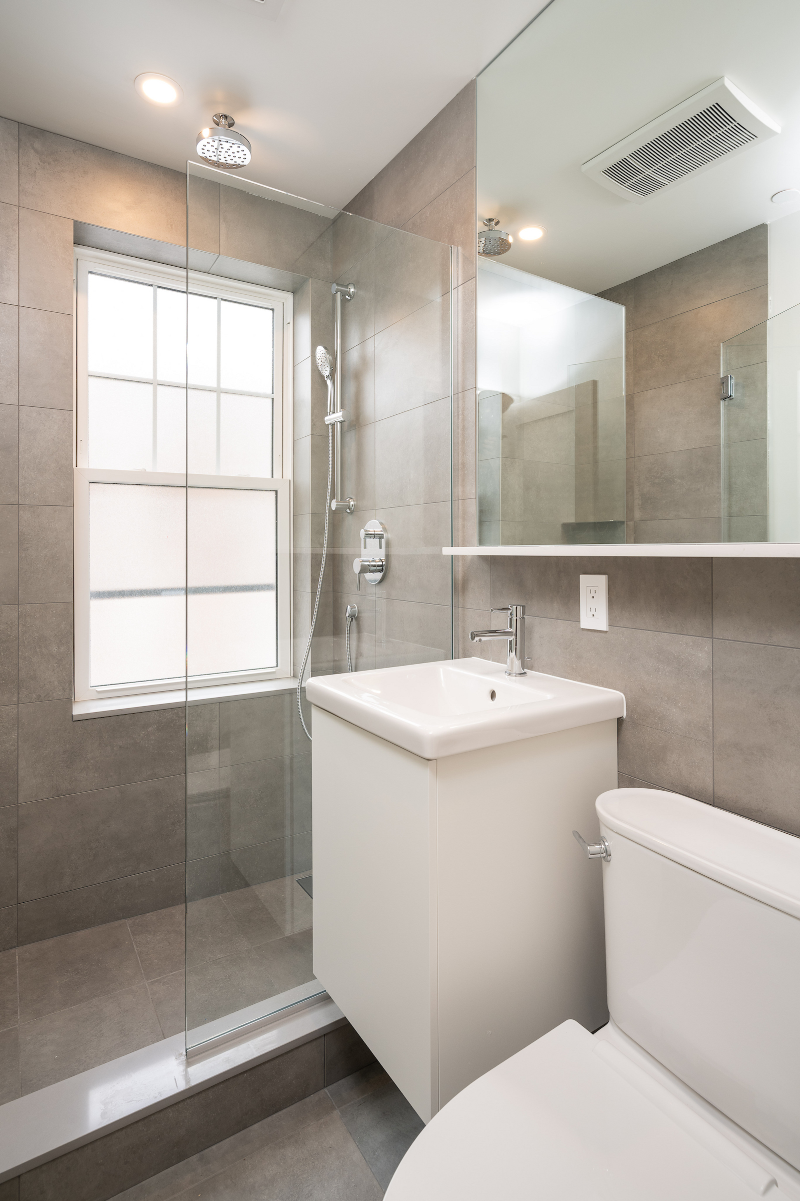 Photos of apartment on Forest St.,Cambridge MA 02140