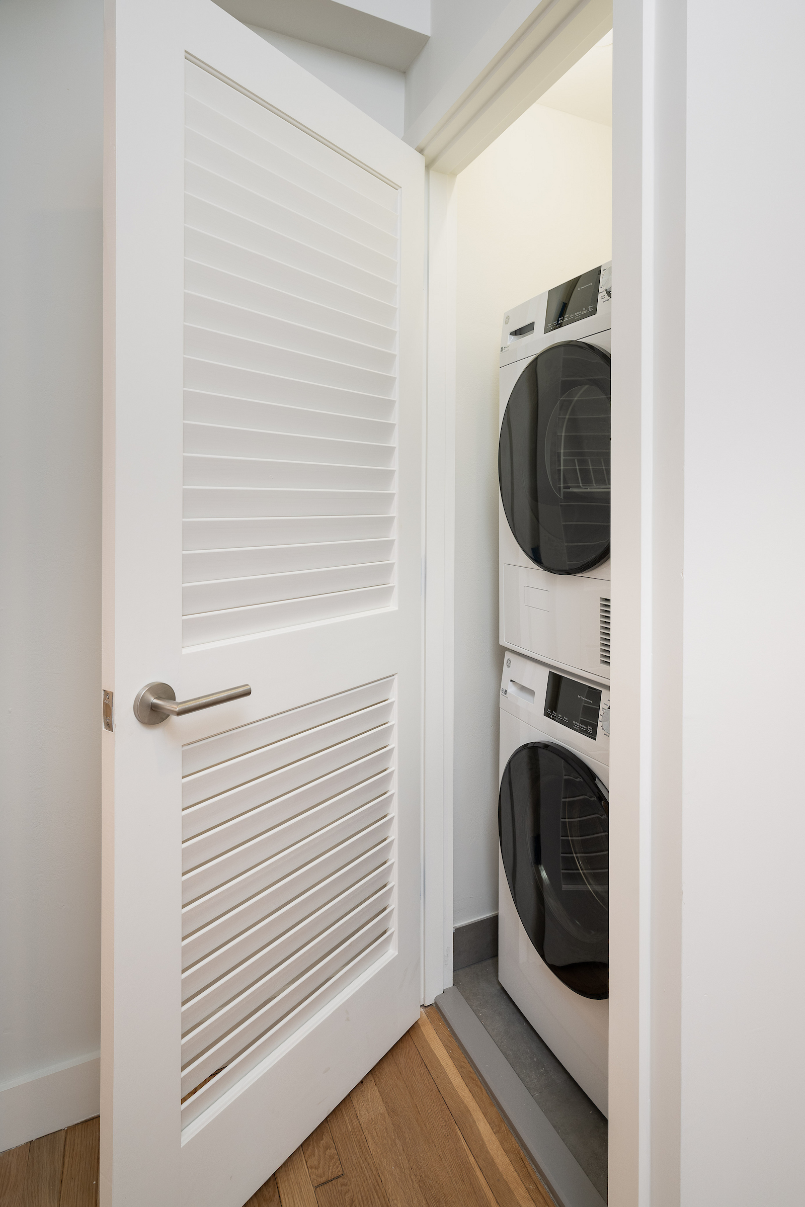 Photos of apartment on Forest St.,Cambridge MA 02140