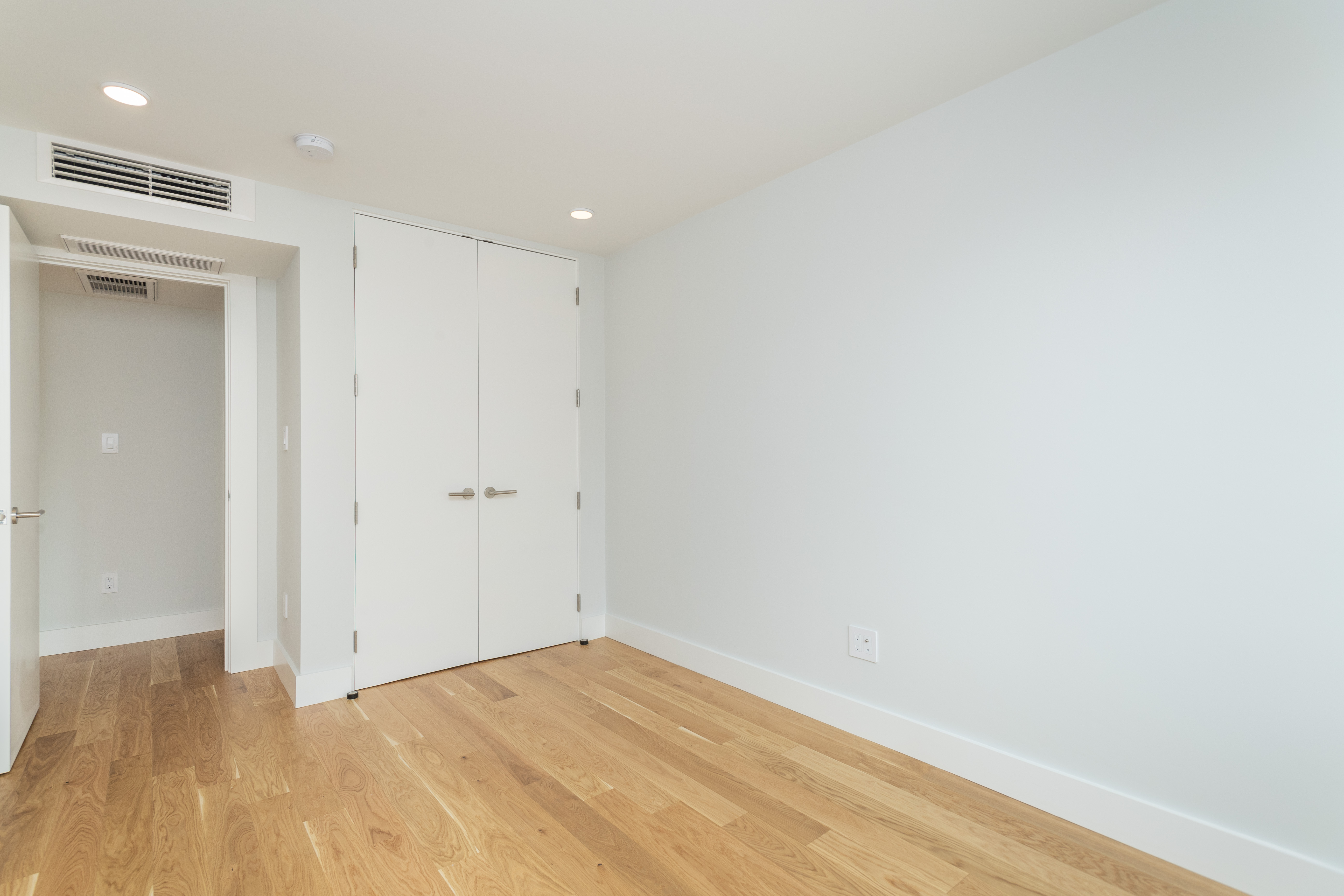 Photos of apartment on Harvard St.,Cambridge MA 02139