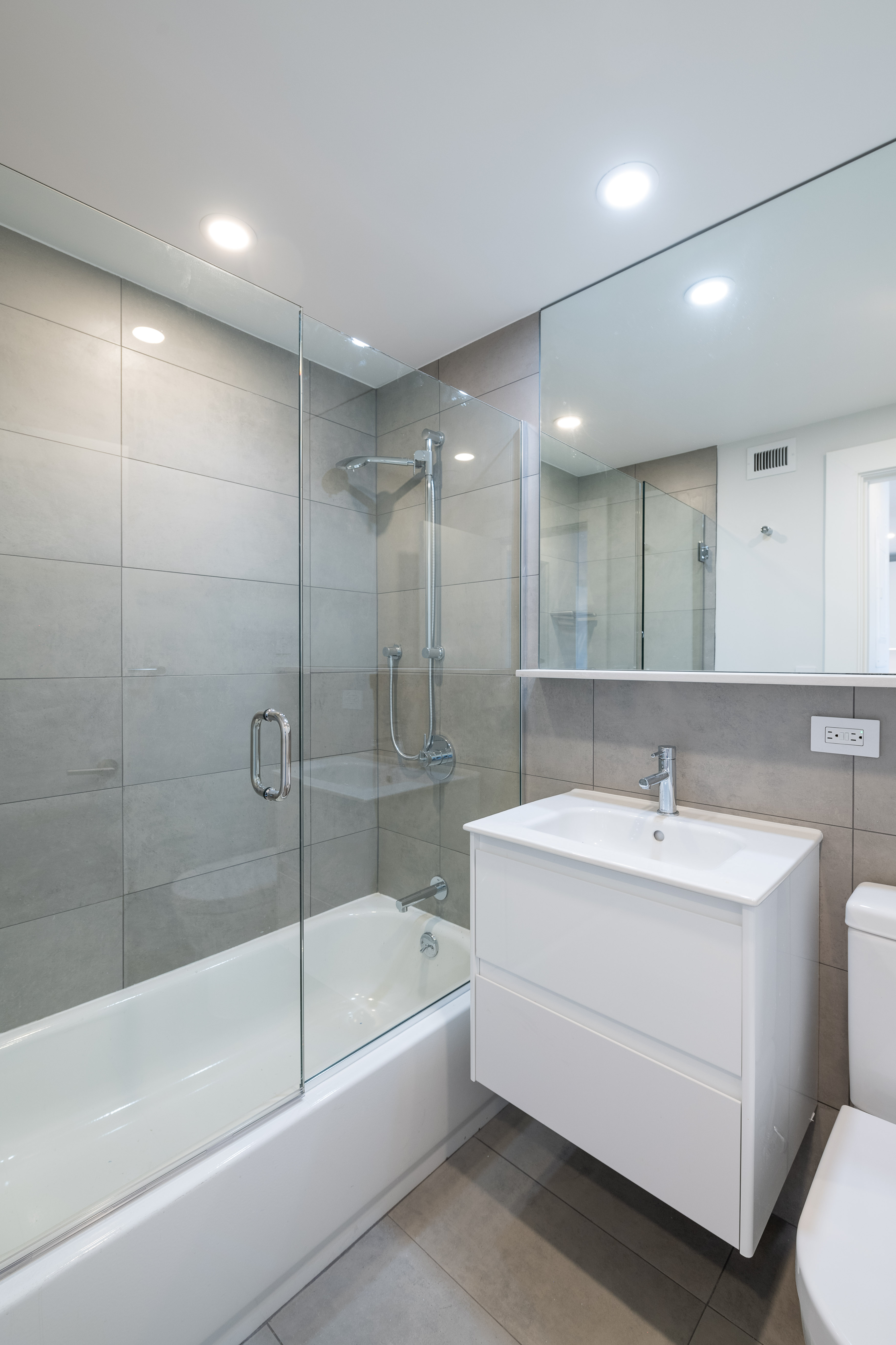 Photos of apartment on Columbia Rd.,Boston MA 02127