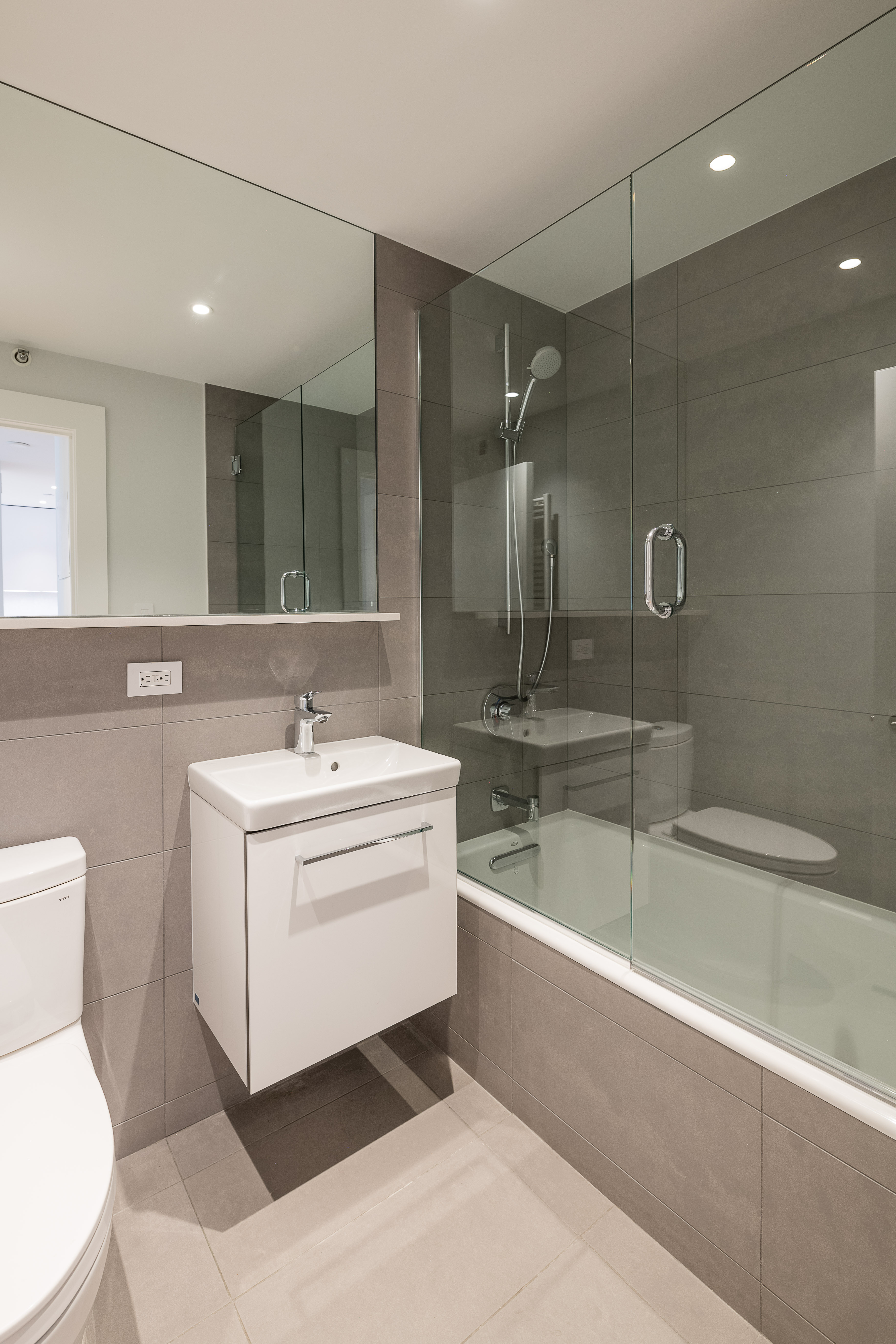 Photos of apartment on Columbia Rd.,Boston MA 02127