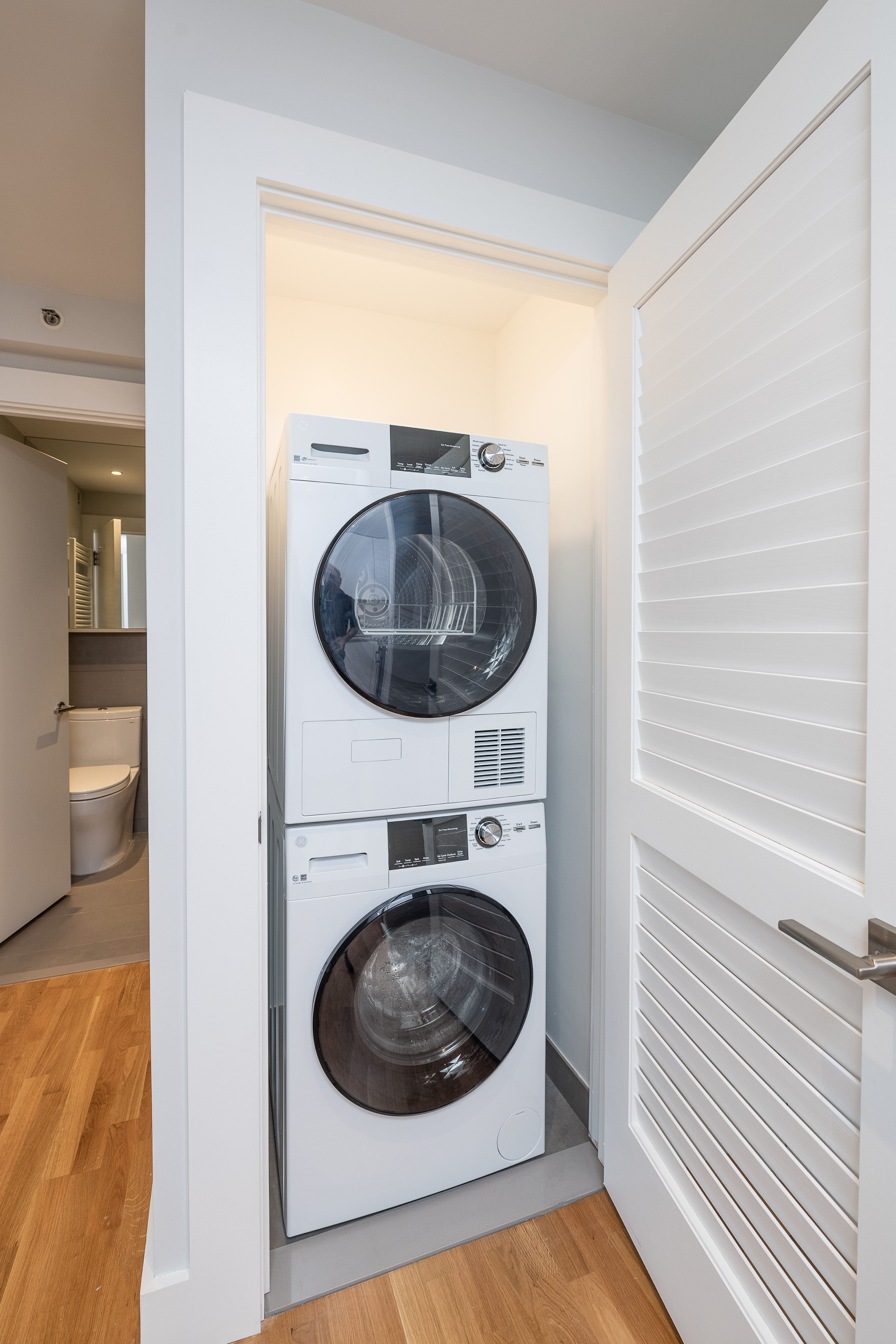 Photos of apartment on Columbia Rd.,Boston MA 02127