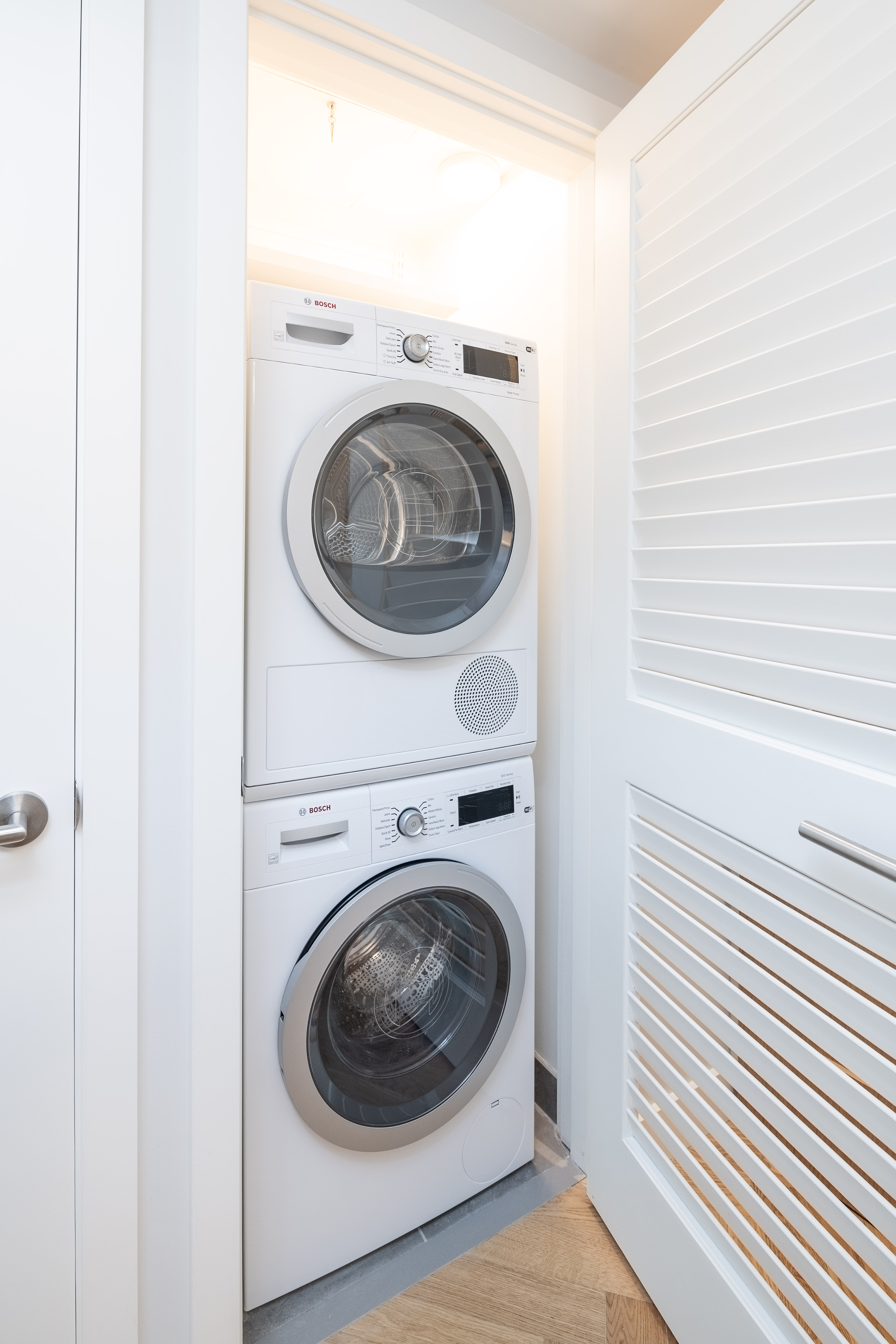 Photos of apartment on Commonwealth Ave.,Boston MA 02116