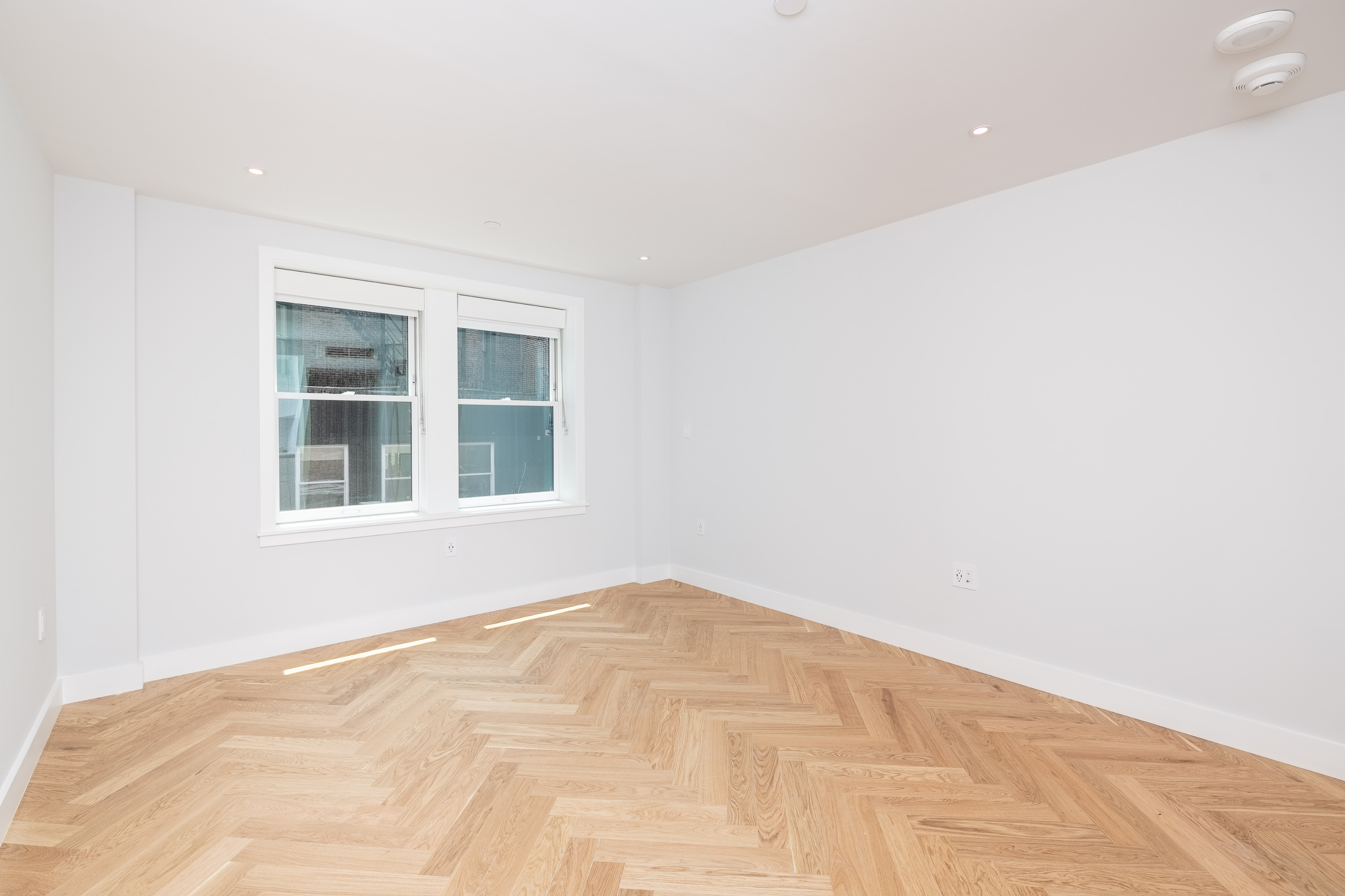 Photos of apartment on Commonwealth Ave.,Boston MA 02116