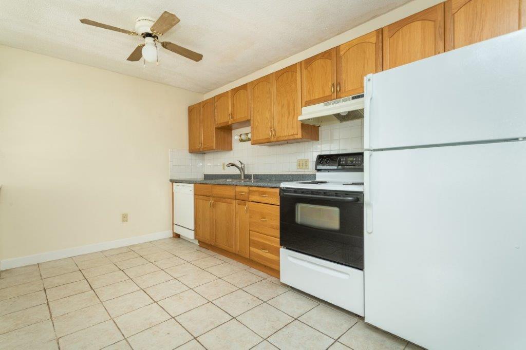 Photos of apartment on Evergreen Sq.,Somerville MA 02143